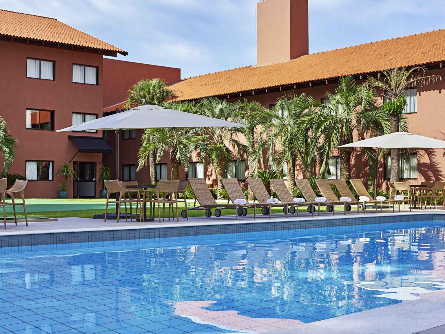 http://www.accorhotels.com/2043